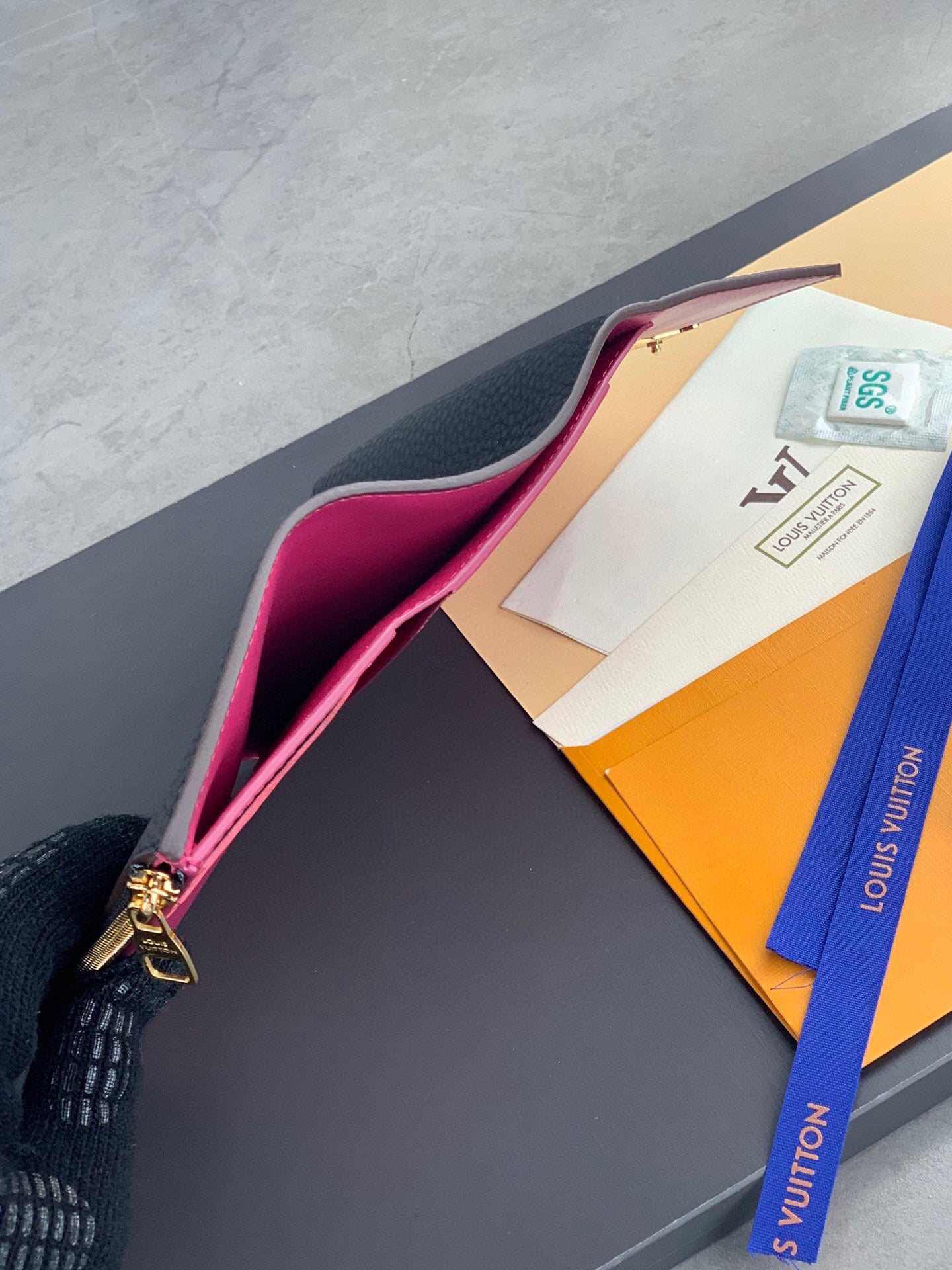 Louis Vuitton Capucines Compact Wallet