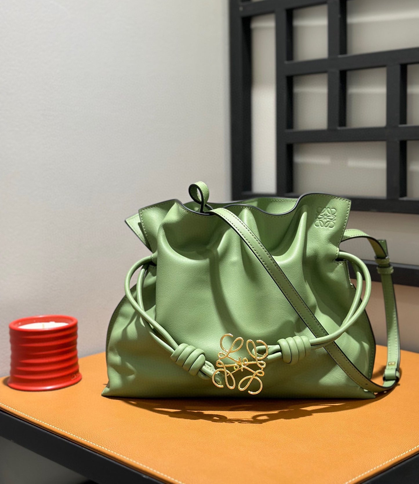 Loewe Flamenco
