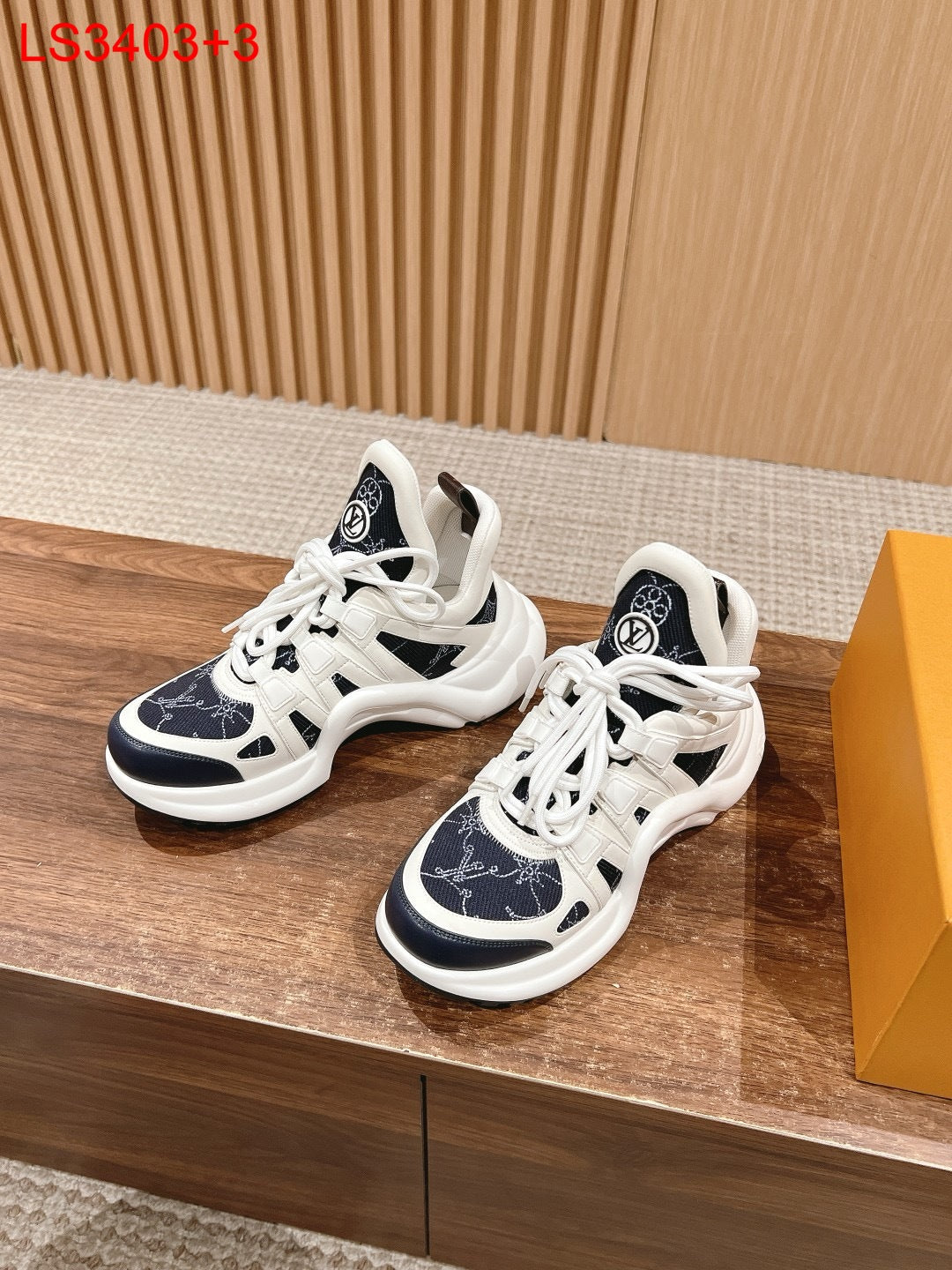 Louis Vuitton Sneakers