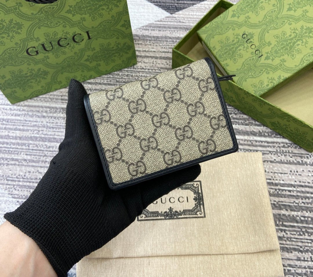 Gucci GG Emblem mini wallet
