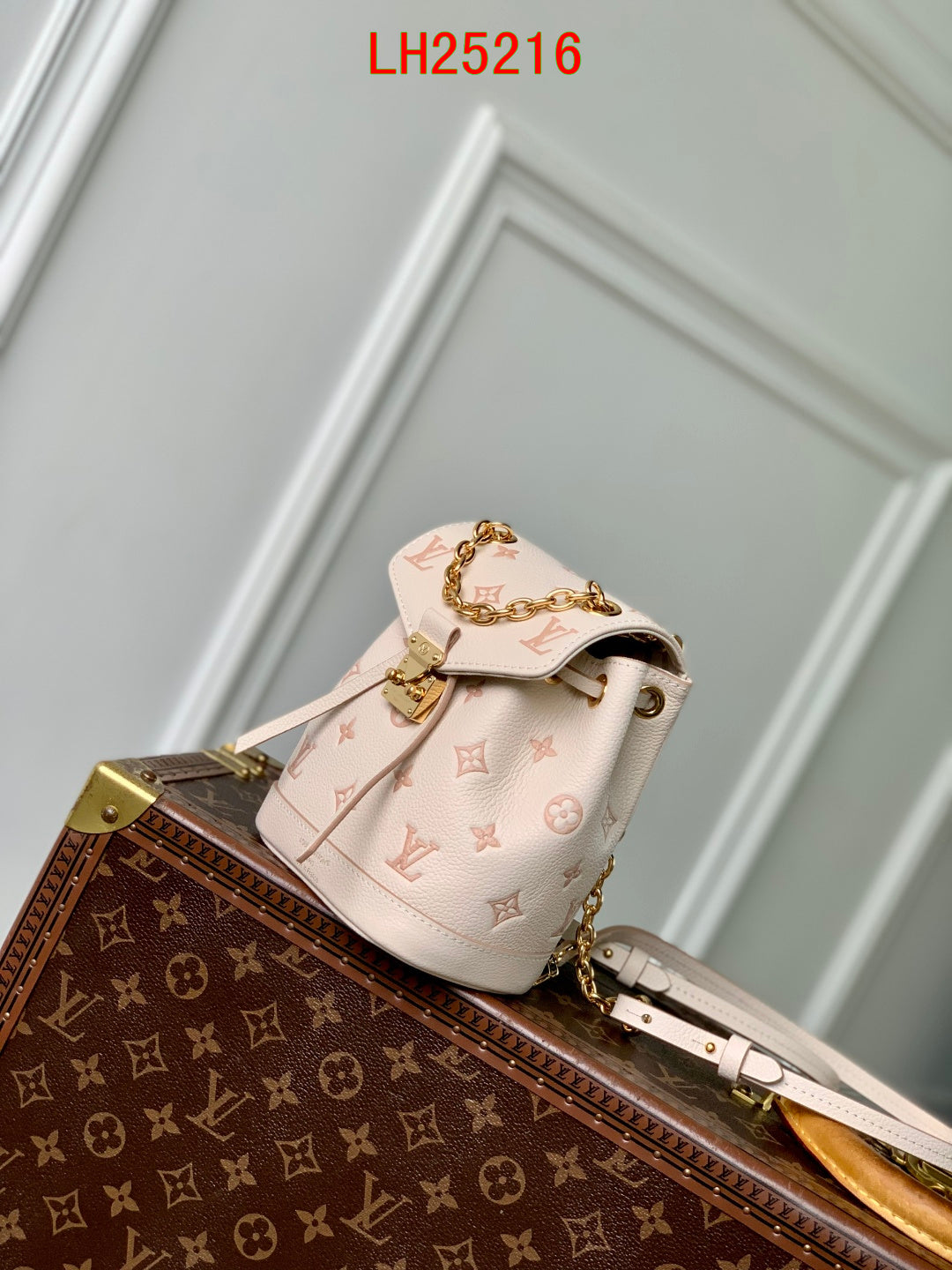 Louis Vuitton Nano Noé bag