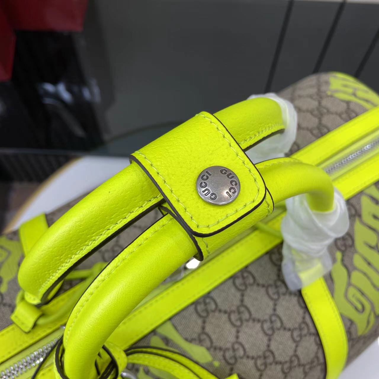 Gucci Medium duffle bag with print