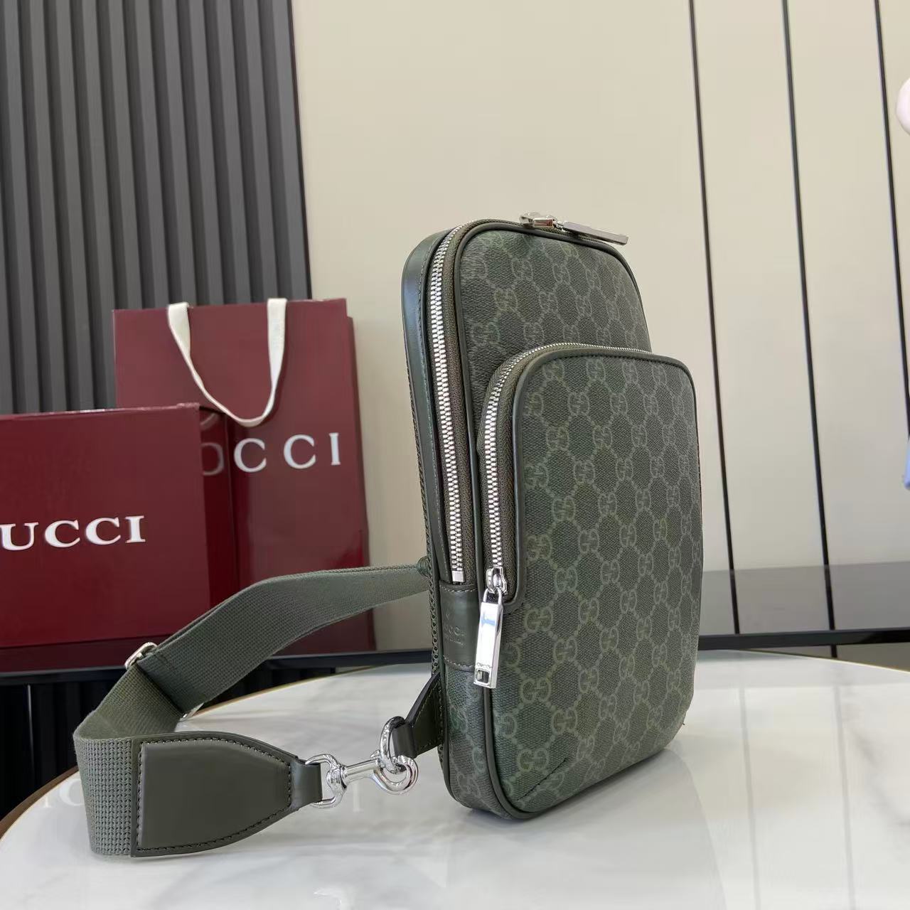 Gucci GG Slingbag