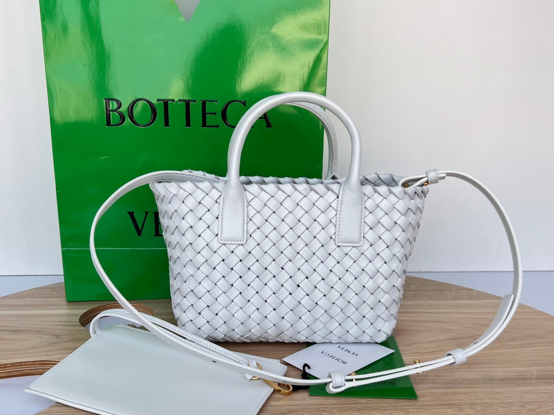 Bottega Veneta Mini Cabat