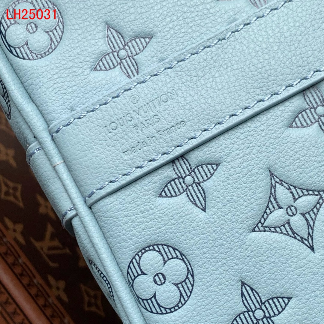 Louis Vuitton Keepall Bandoulière 50 Monodgram shadow