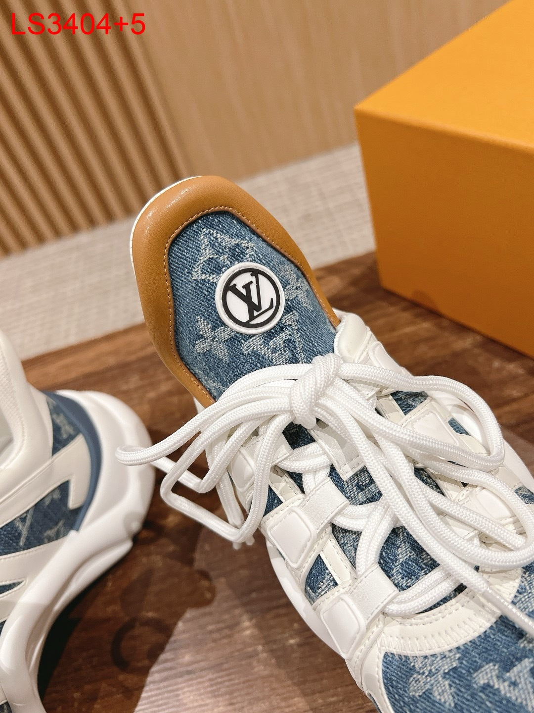 Louis Vuitton Sneakers
