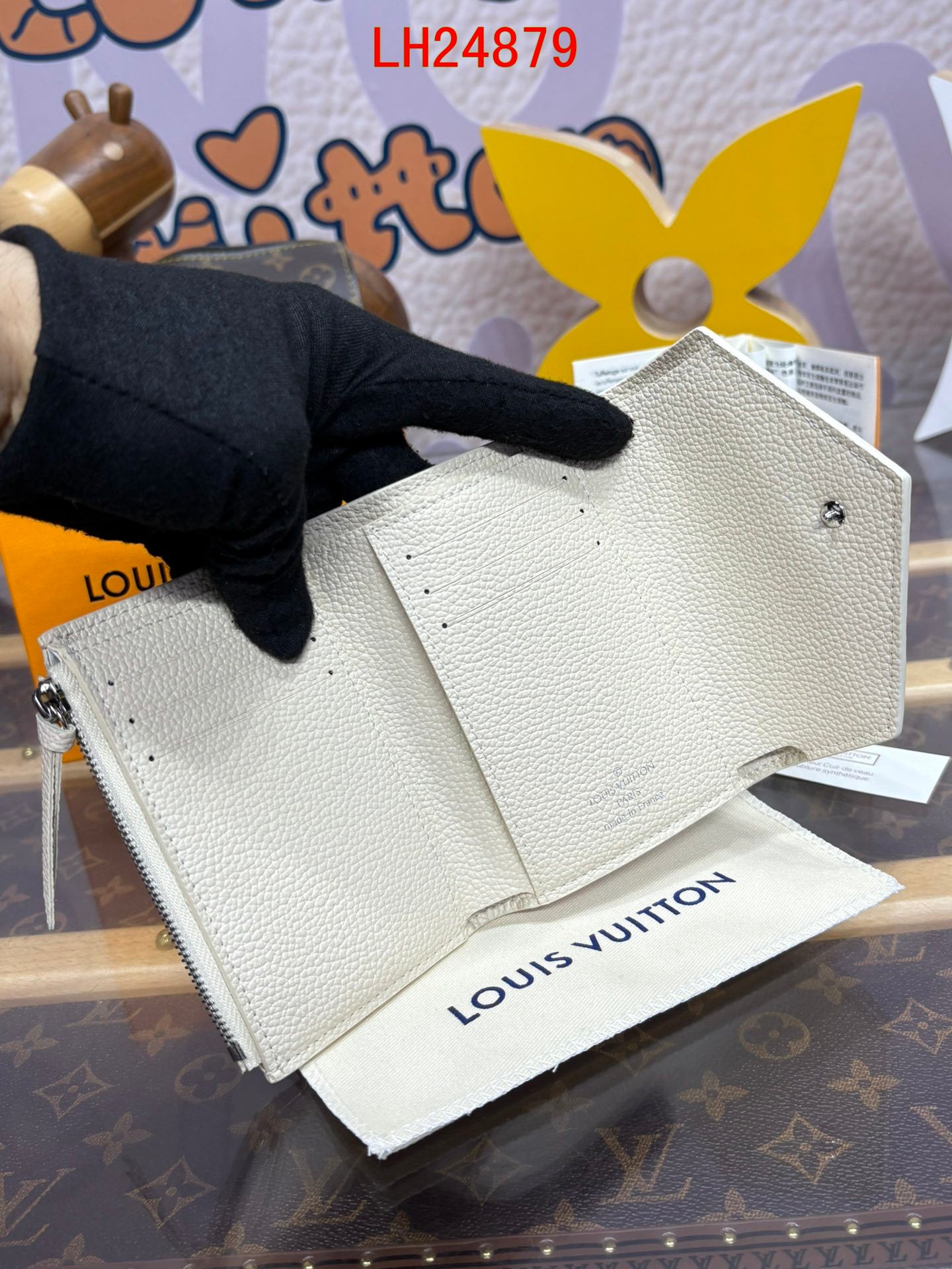 Louis Vuitton Victorine Wallet Ski collection