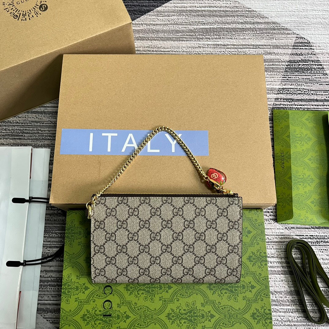 Gucci Chain Wallet