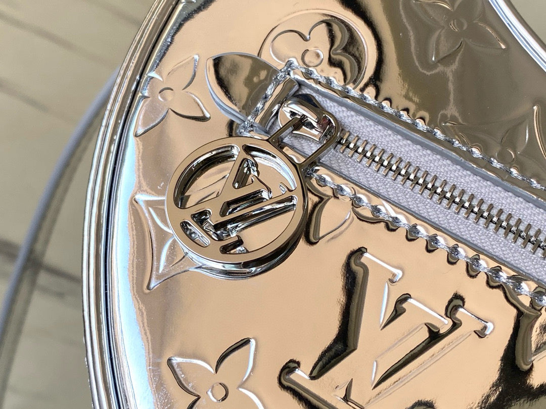 Louis Vuitton Loop Mirror bag