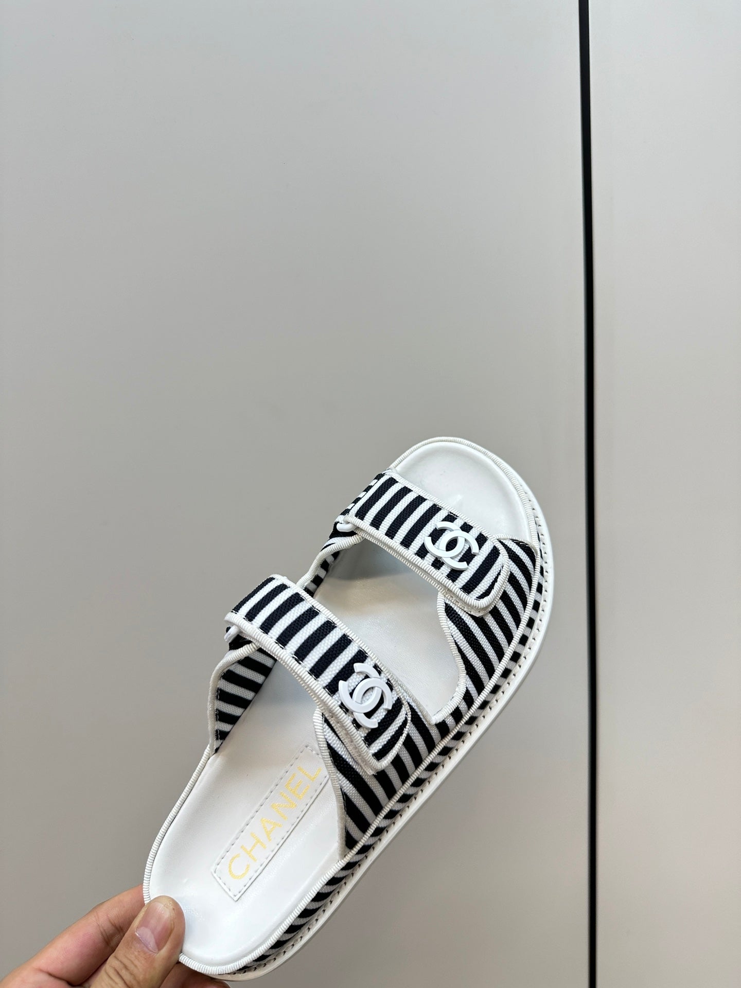 Chanel slides