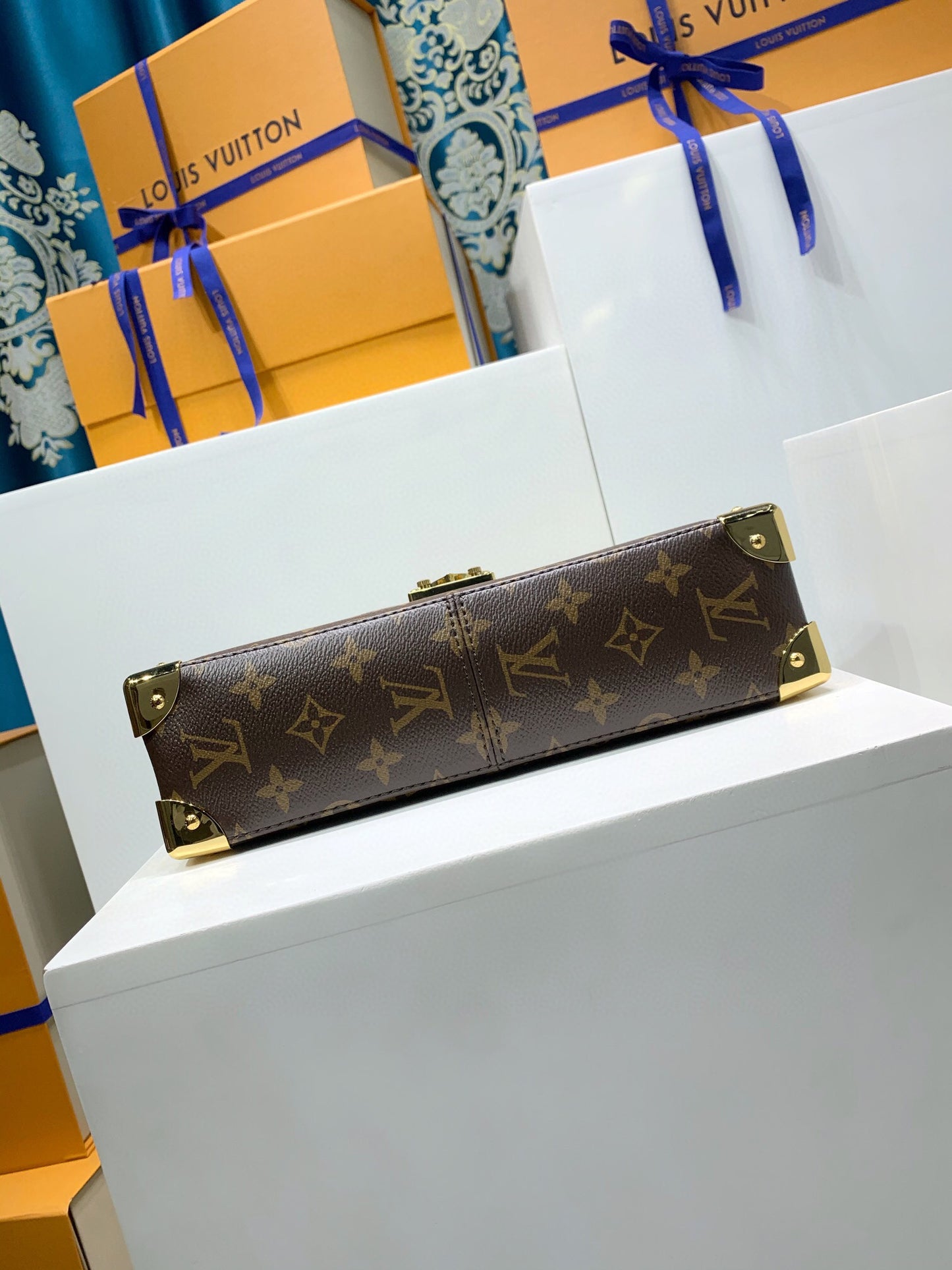 Louis Vuitton Trunkie Monogram bag