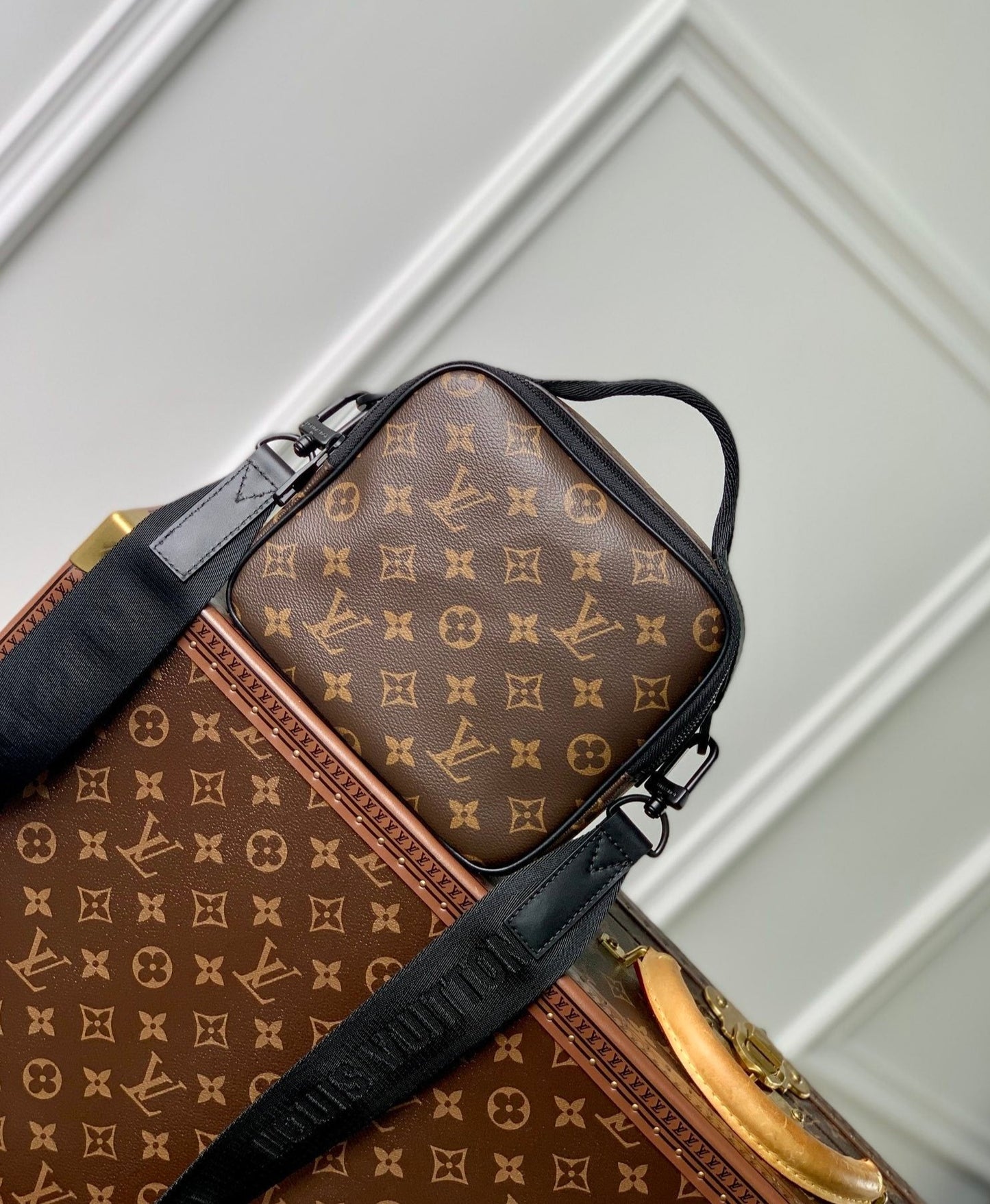 Louis Vuitton Quest Monogram Macassar