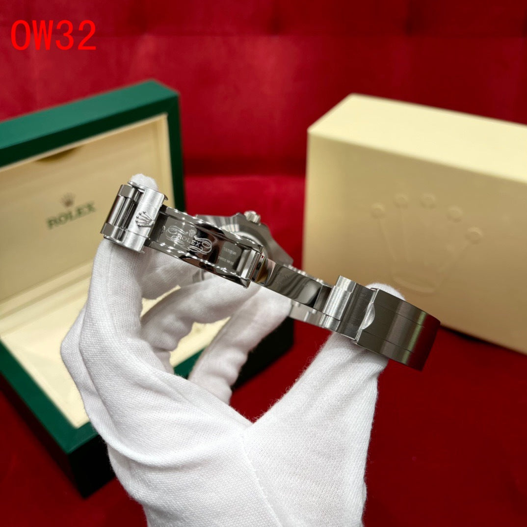 Rolex Oyster Perpetual Date Submariner Watch