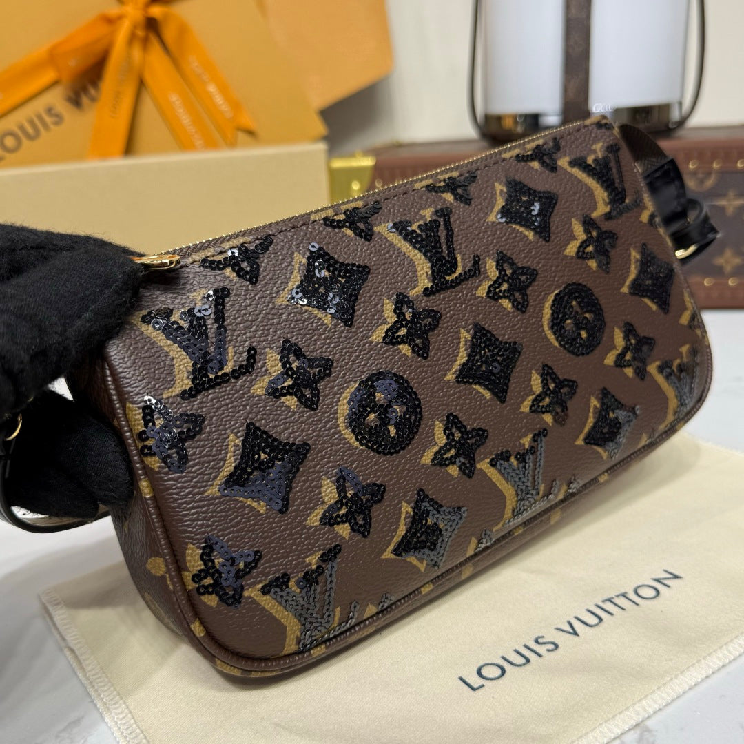 Louis Vuitton Pochette Accessoires