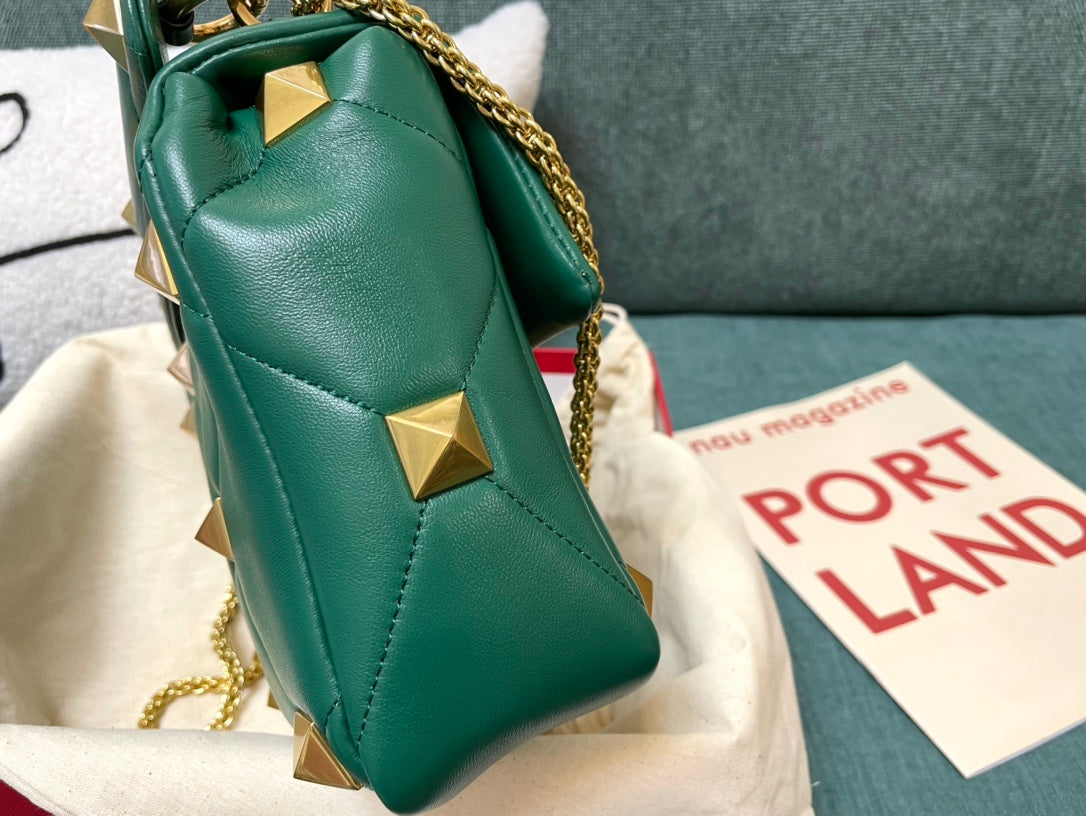 Valentino Garavani Roman Stud with chain