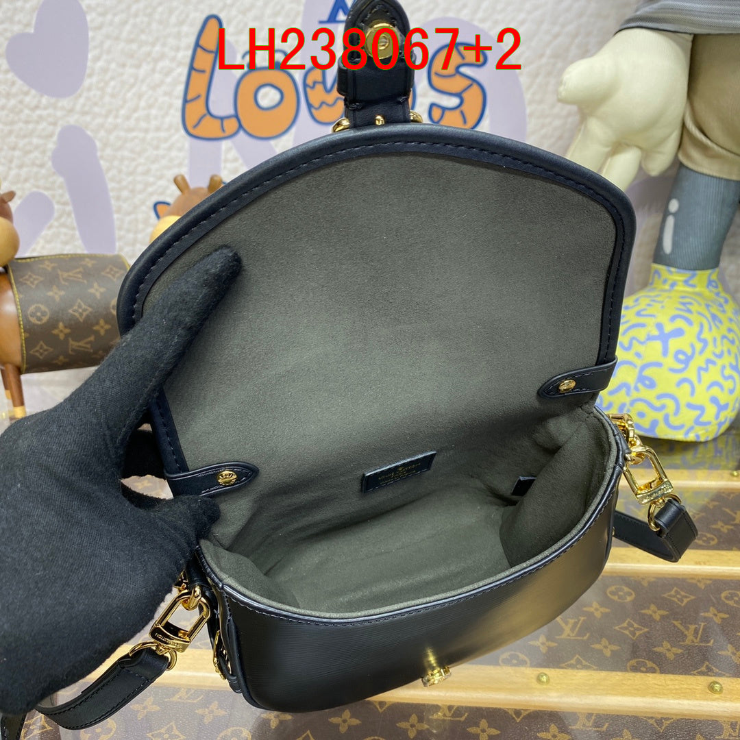 Louis Vuitton Saumur BB