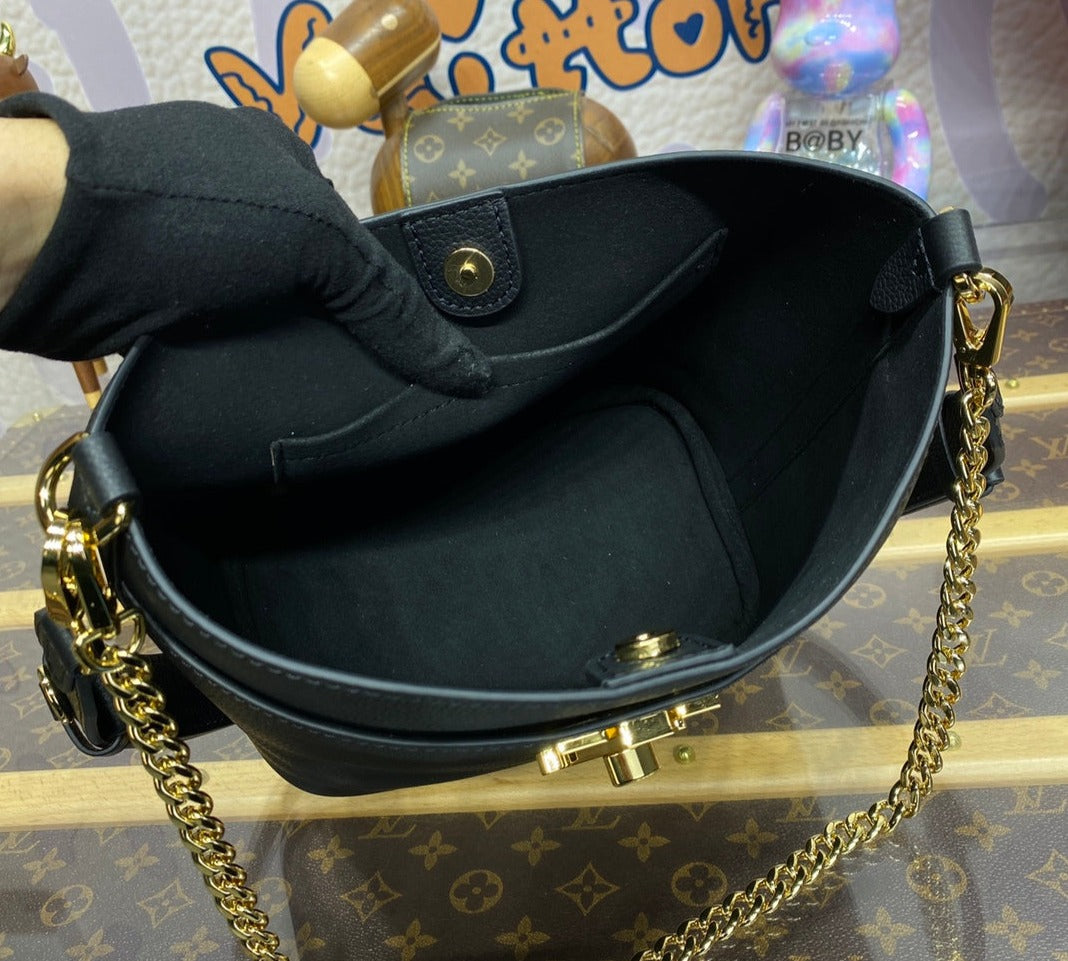 Louis Vuitton Lock and Walk