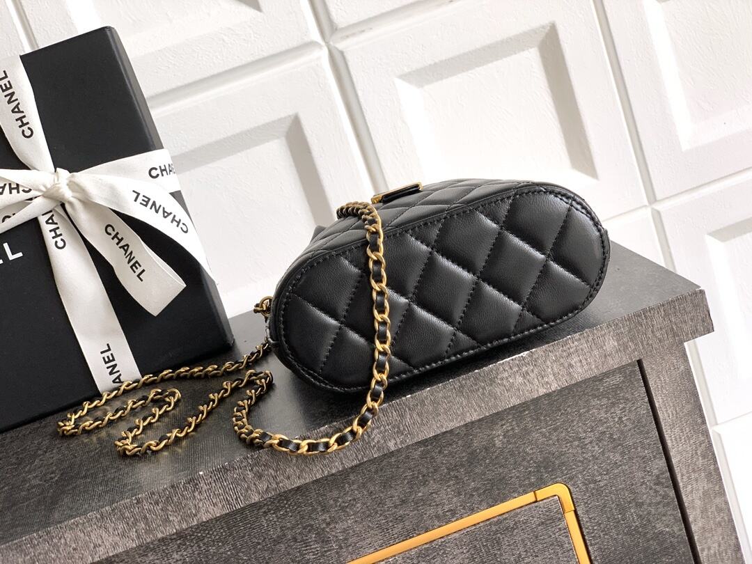 Chanel leather/suede clutch