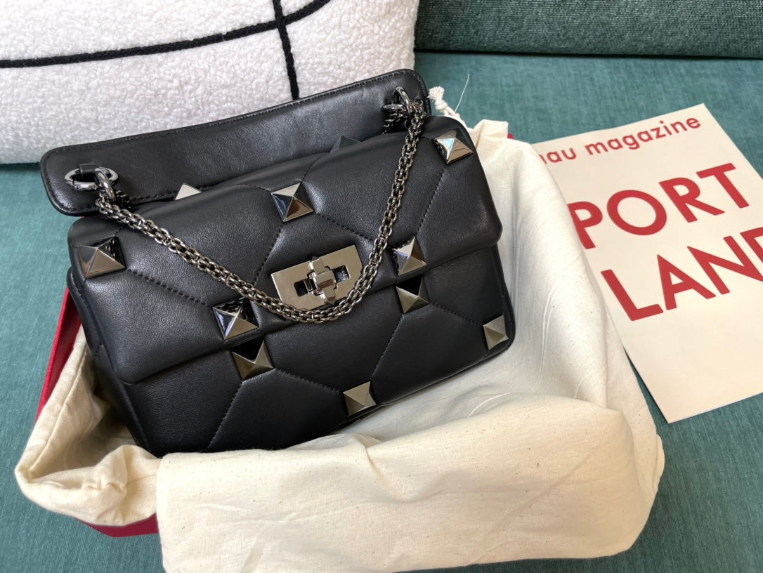 Valentino Garavani Roman Stud with chain