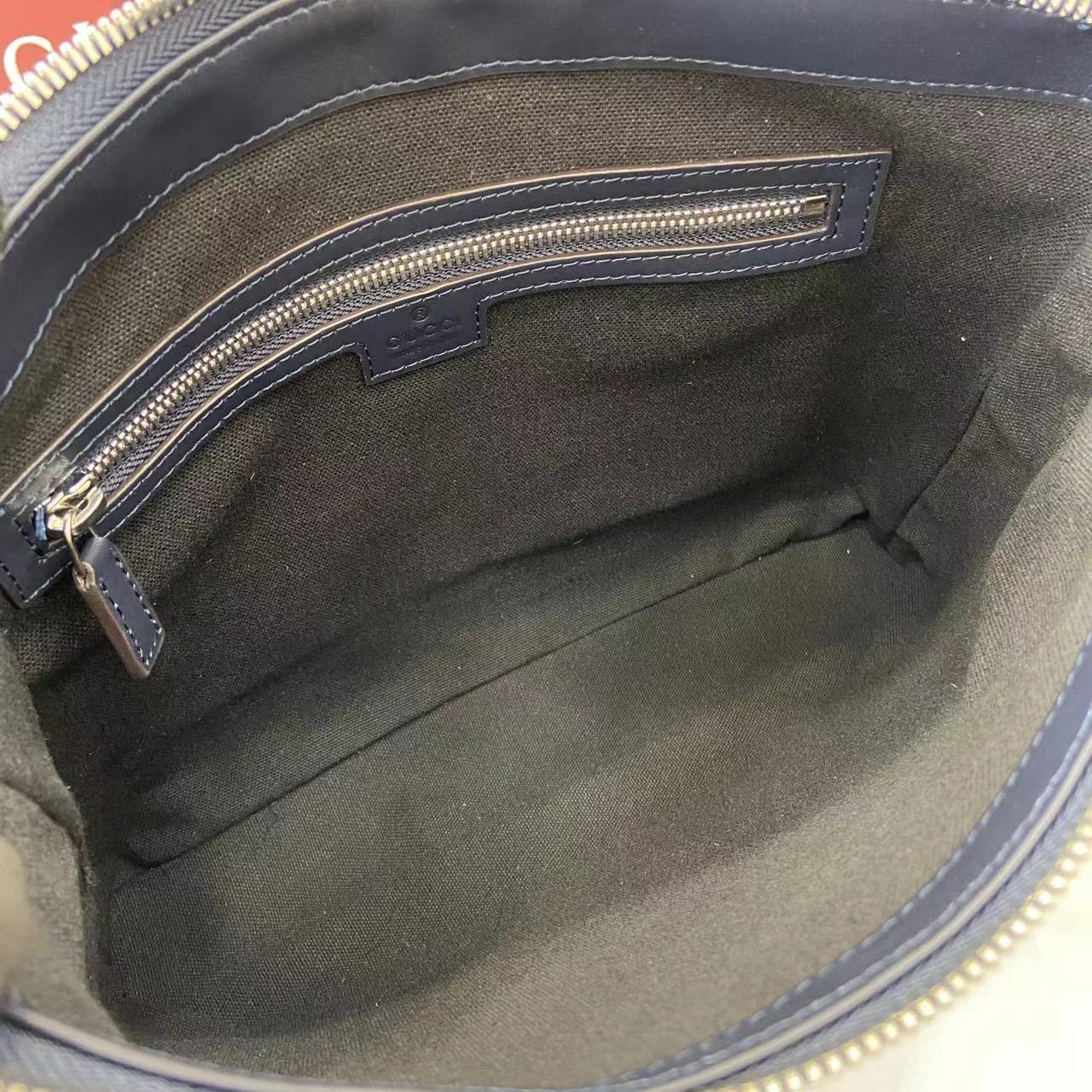 Gucci Men Chroma medium pouch
