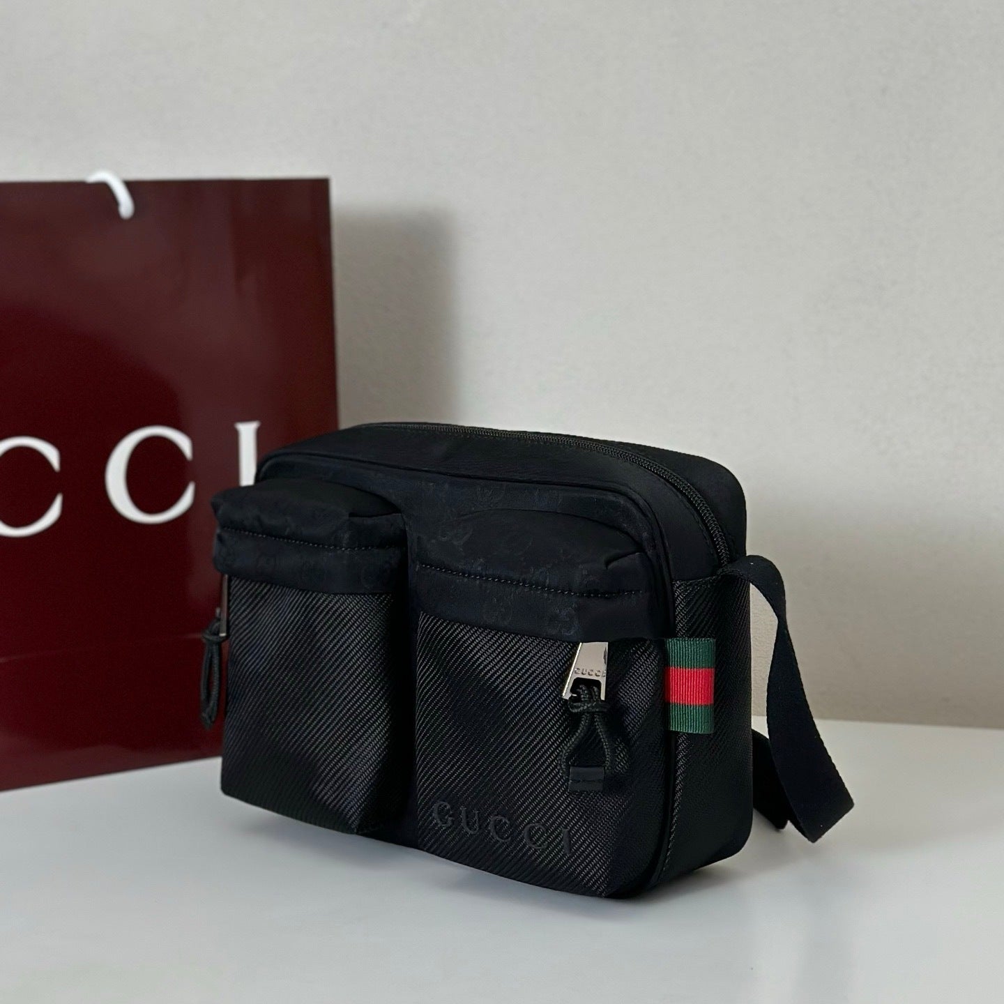 Gucci Nexus small crossbody bag