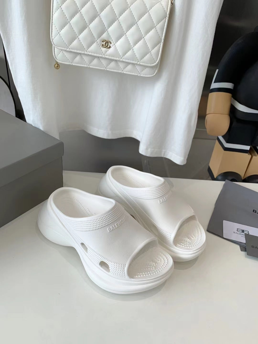 Balenciaga Slides