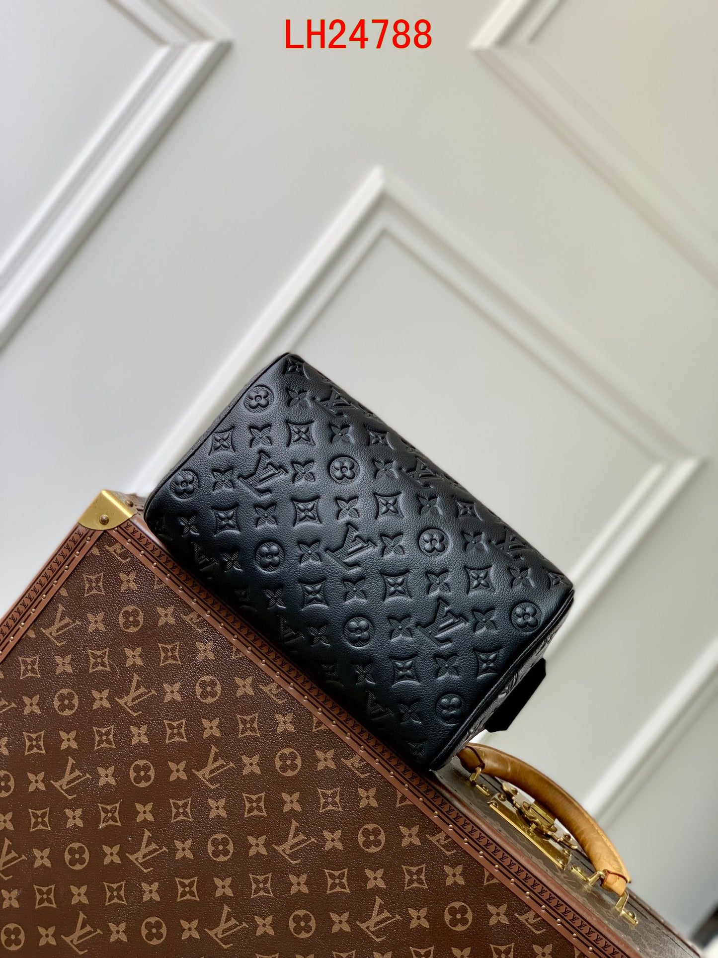 Louis Vuitton Dopp Kit empreinte