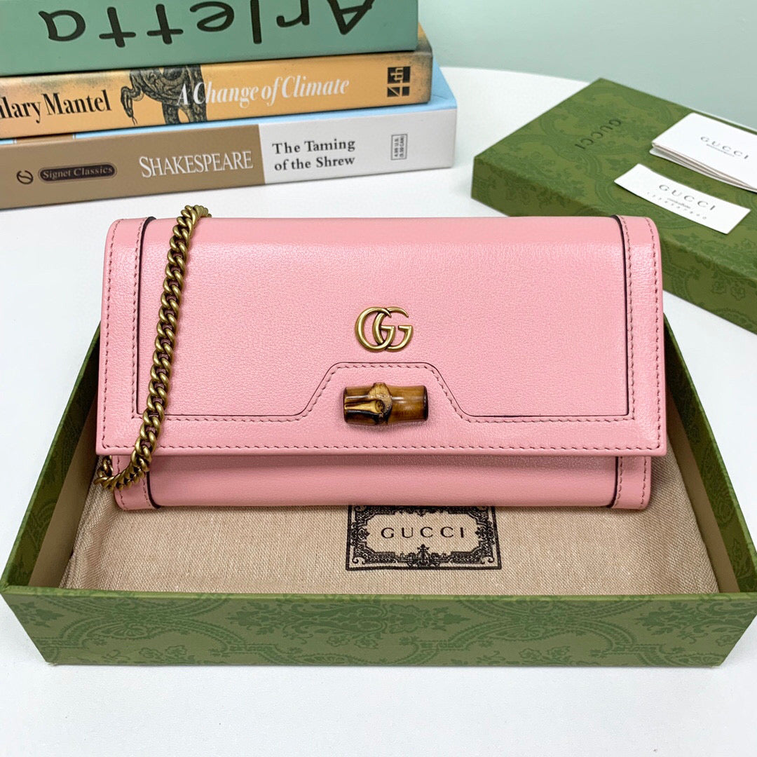 Gucci Diana Chain Wallet