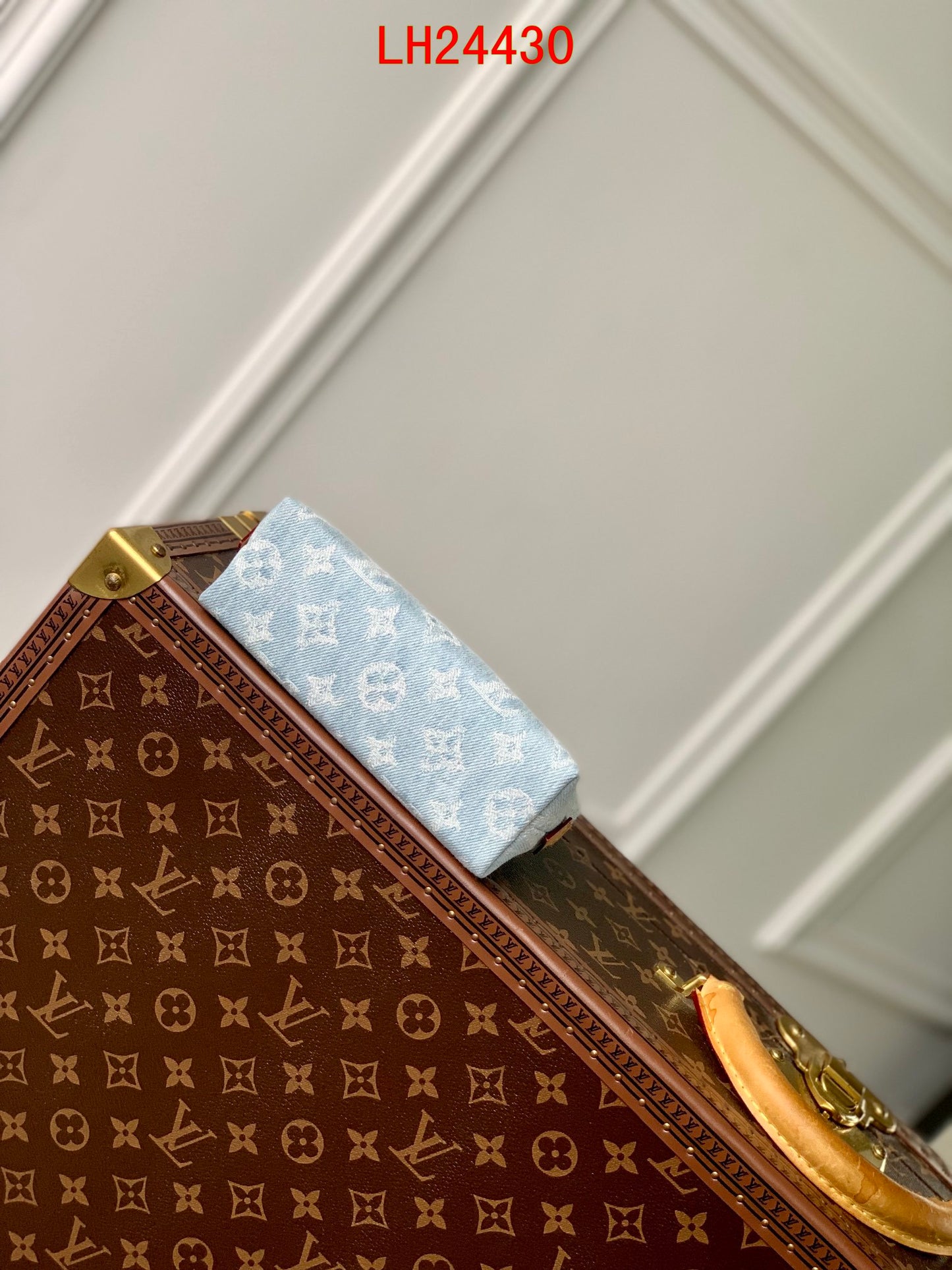 Louis Vuitton Pochette Cosmétique