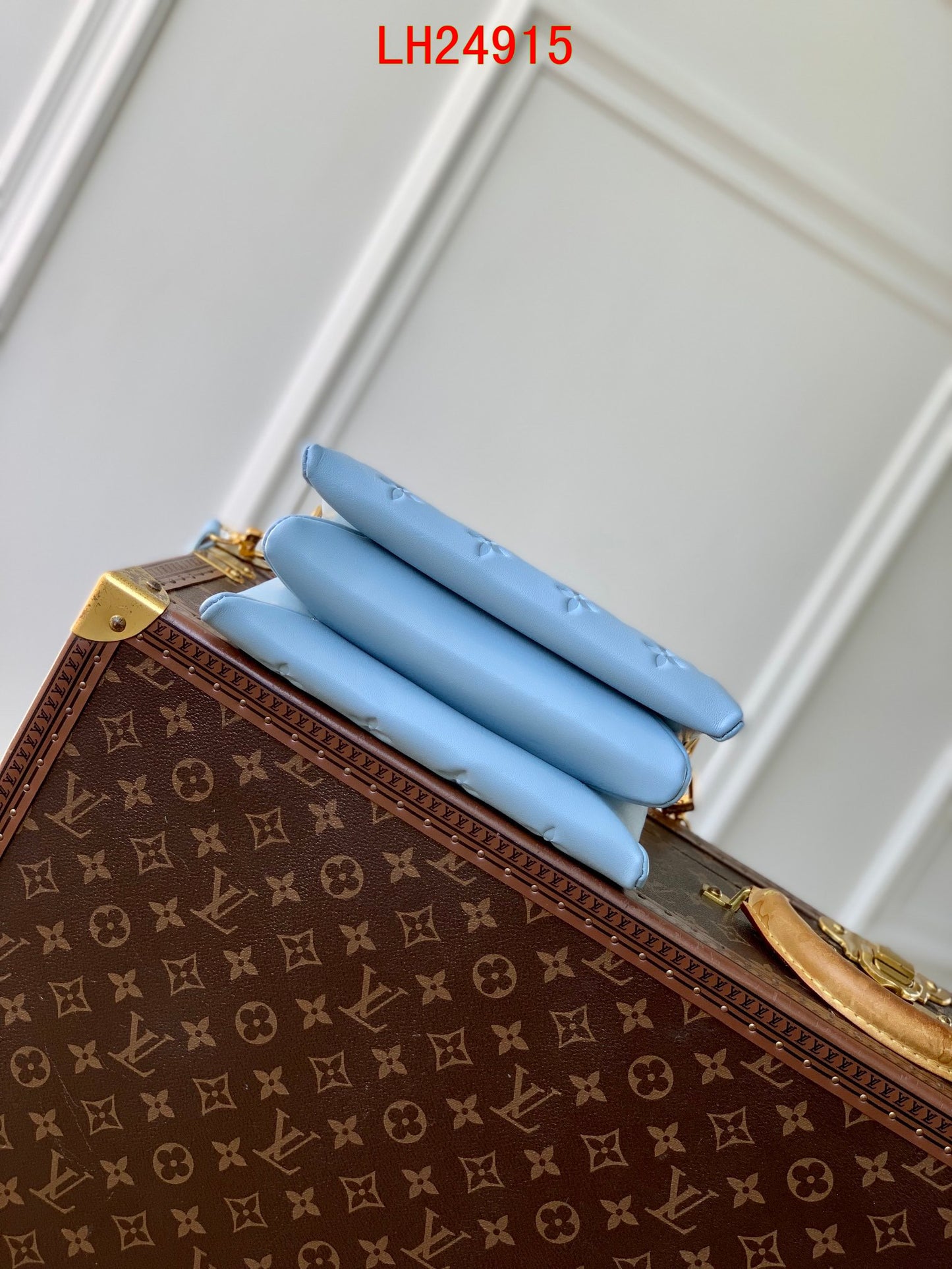 Louis Vuitton Coussin BB