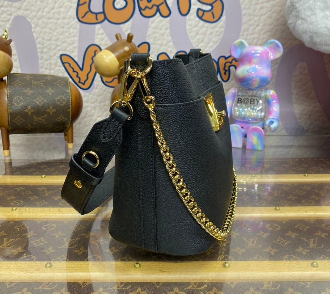 Louis Vuitton Lock and Walk