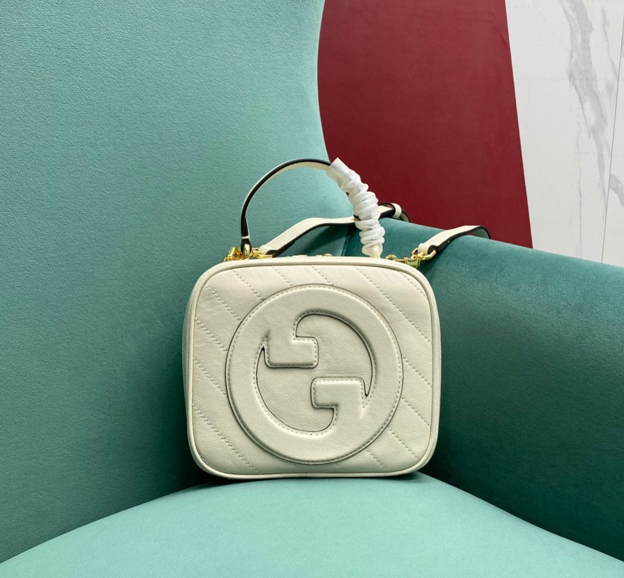 Gucci Blondie top handle bag