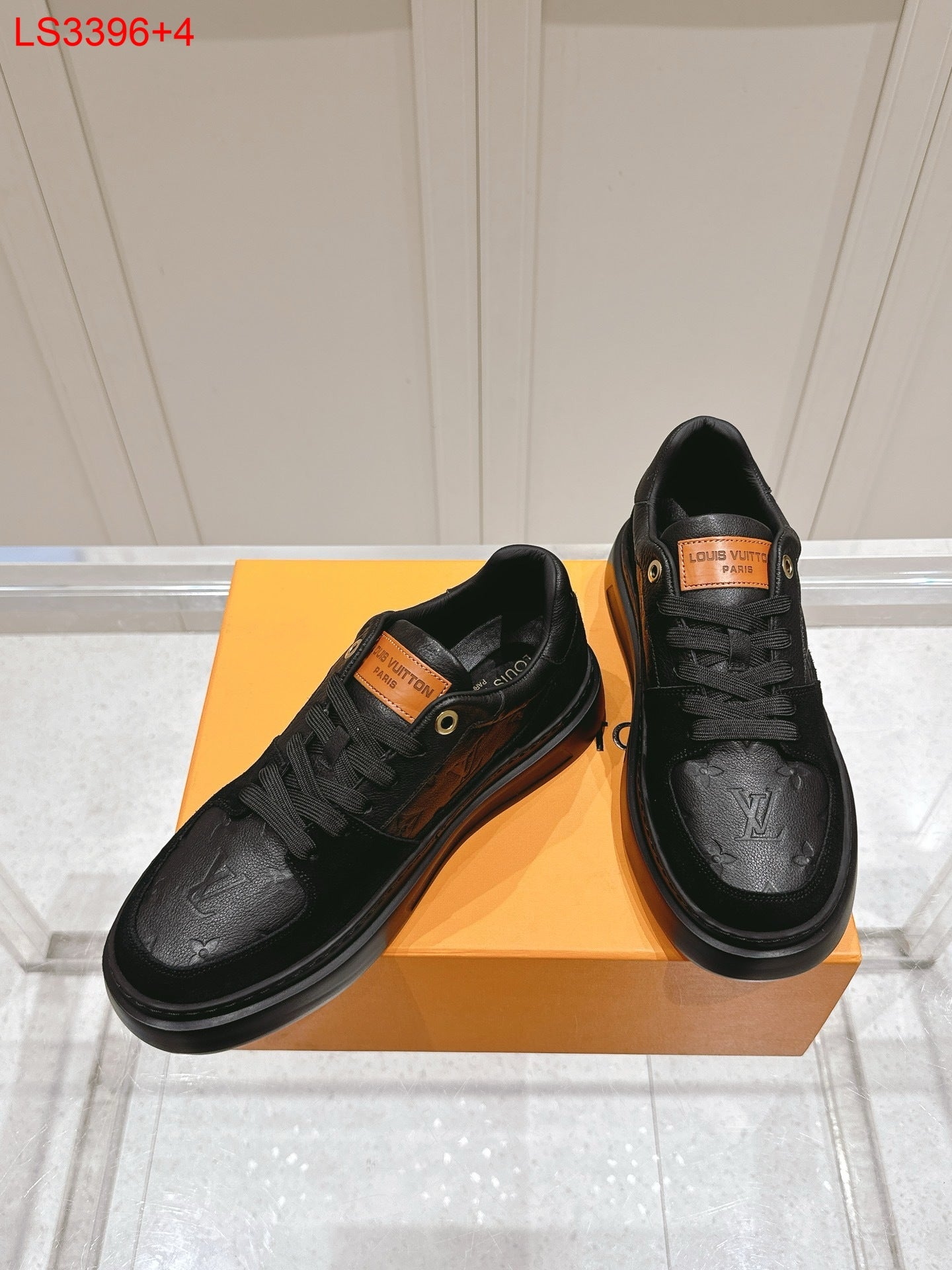 Louis Vuitton Sneakers