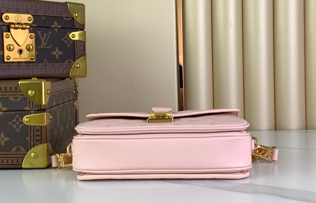 Louis Vuitton Metis East West