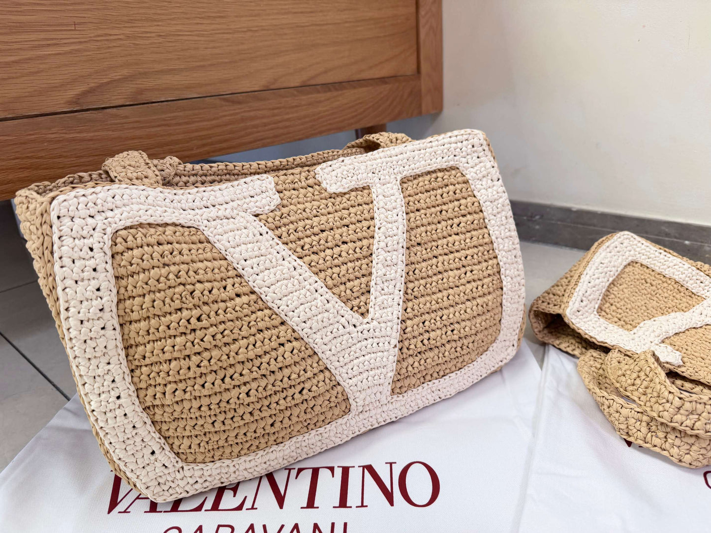 Valentino Garavani Straw Tote Shopper bag