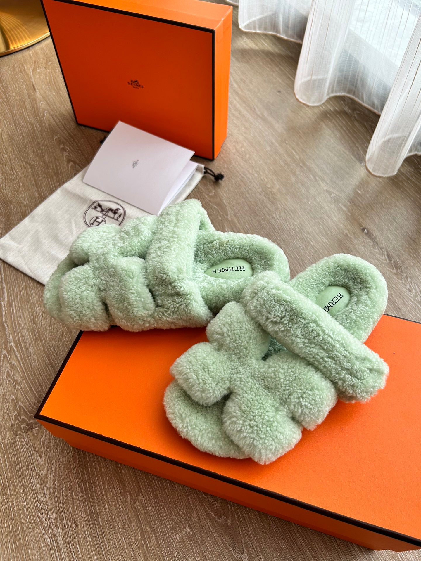 Hermes Fuzzy Slides