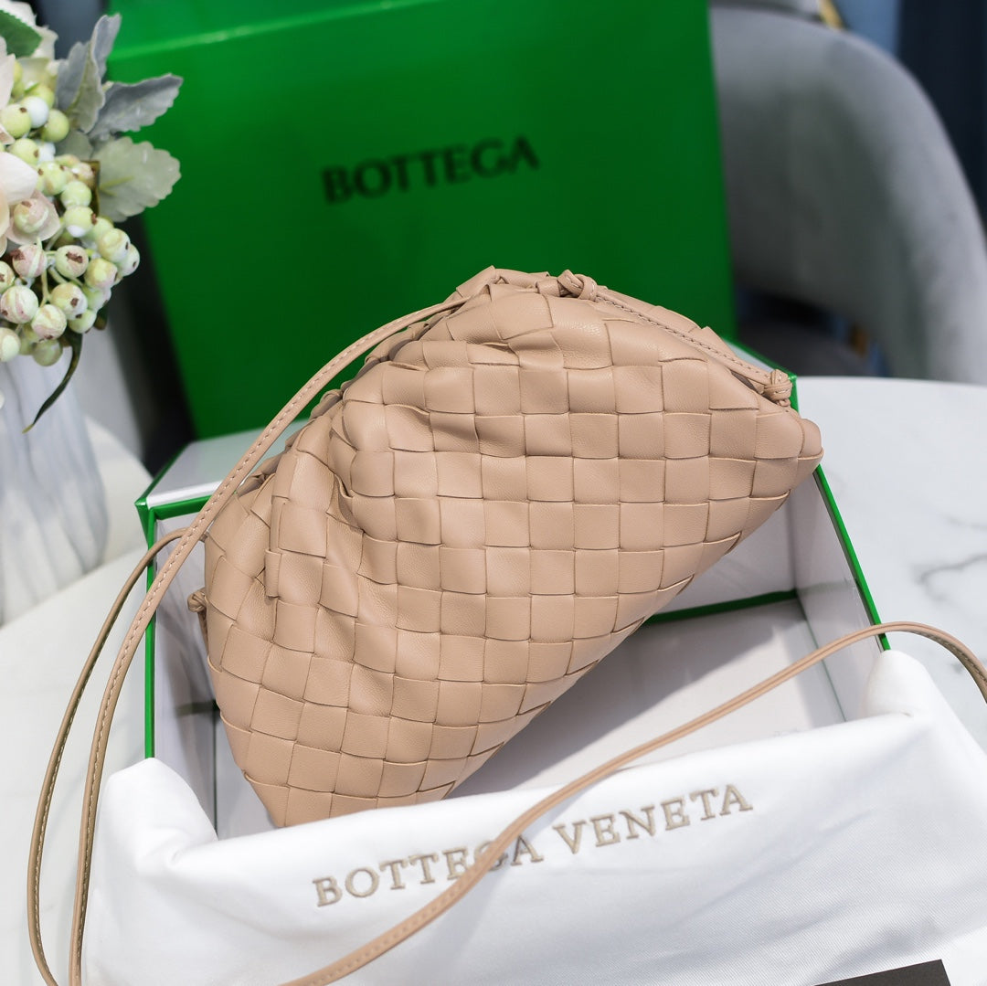 Bottega Veneta Pouch Intrecciato leather