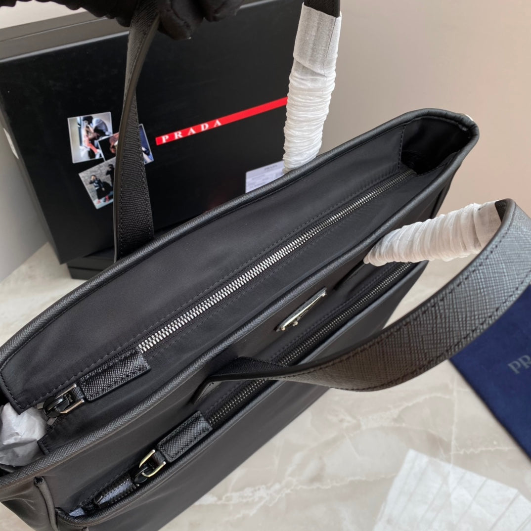 Prada Nylon Tote bag