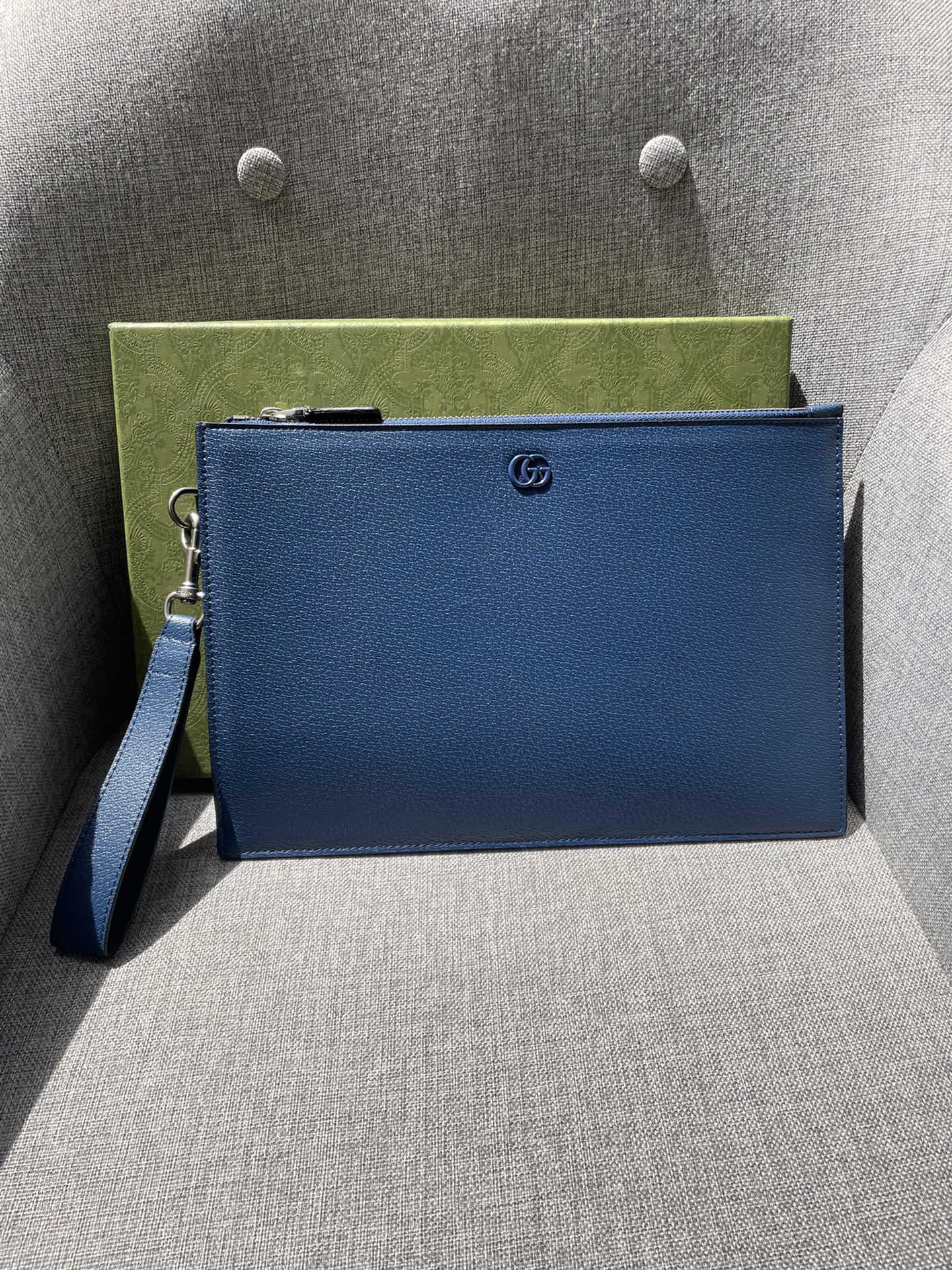 Gucci GG Marmont leather pouch