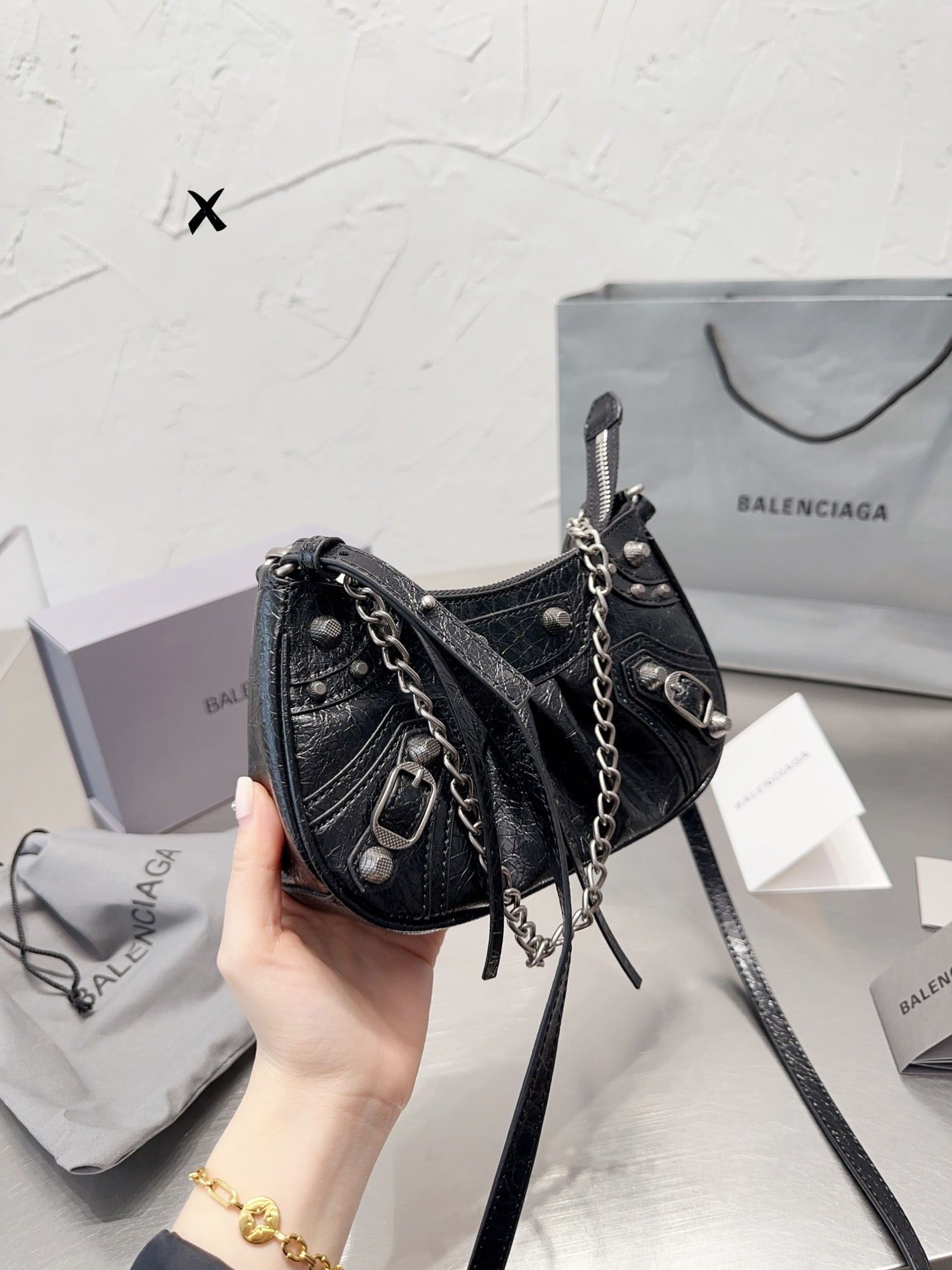 Balenciaga Le Cagole xs shoulder bag