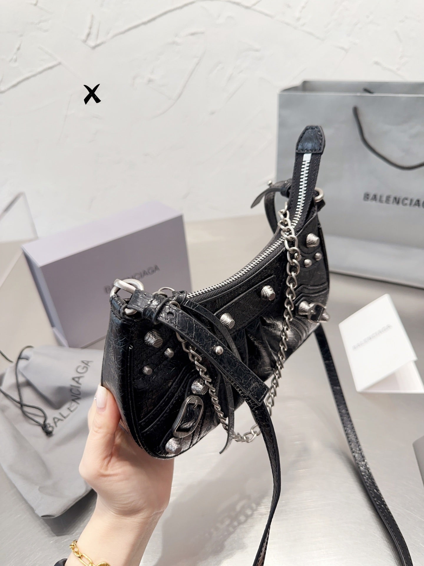 Balenciaga Le Cagole xs shoulder bag