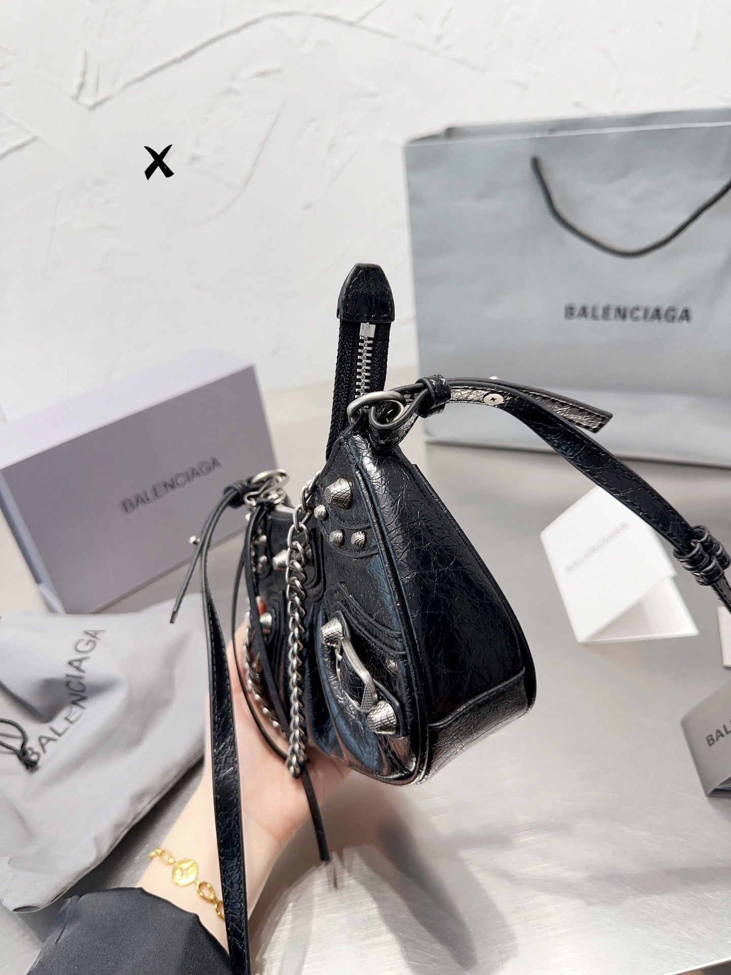 Balenciaga Le Cagole xs shoulder bag