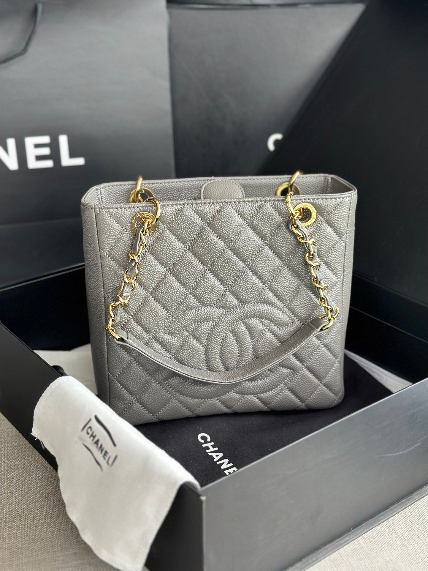 Chanel Chain Tote Bag