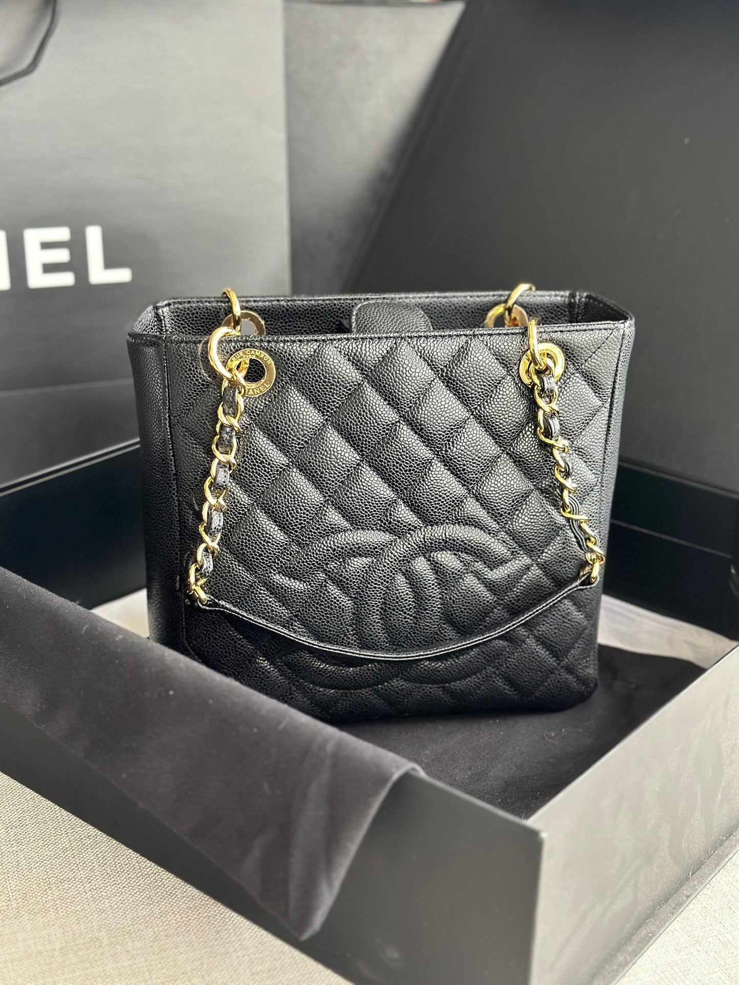 Chanel Chain Tote Bag