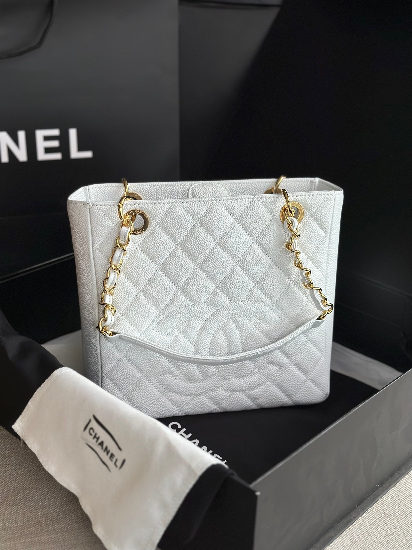 Chanel Chain Tote Bag