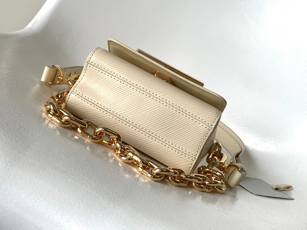 Louis Vuitton Twist Lock XL