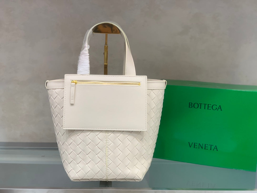Bottega Veneta Flip Flap Small Bag
