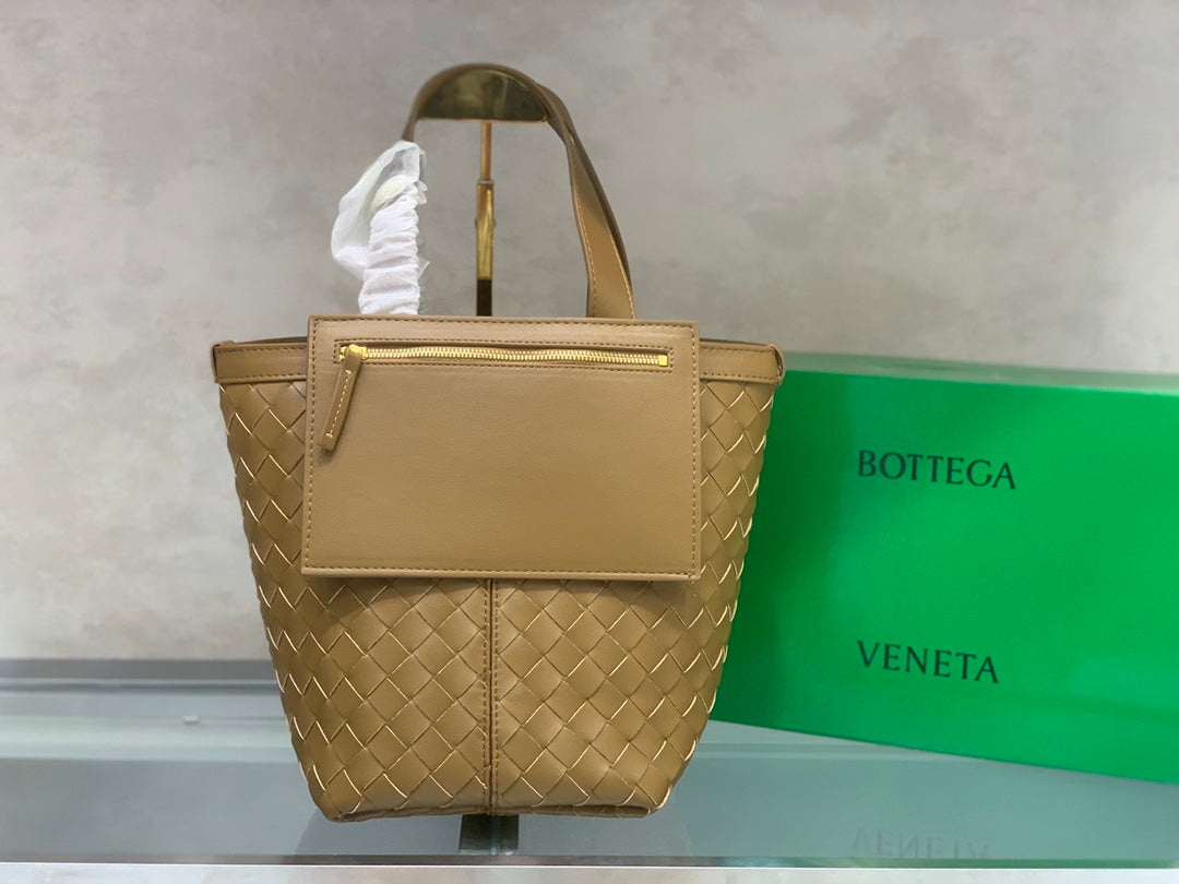 Bottega Veneta Flip Flap Small Bag