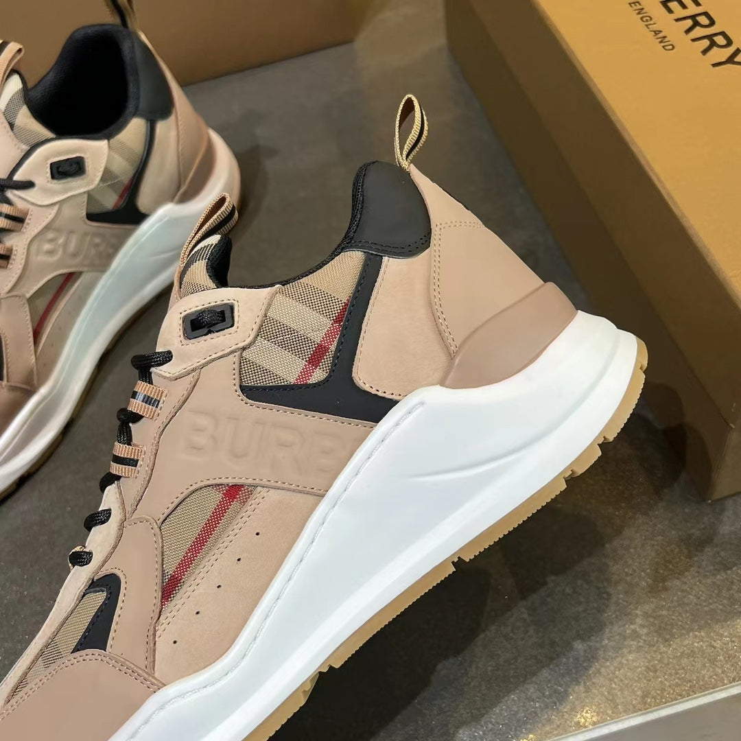Burberry Sneakers