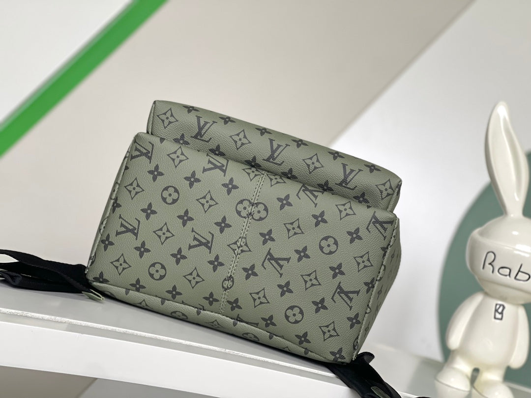 Louis Vuitton Discovery Backpack PM